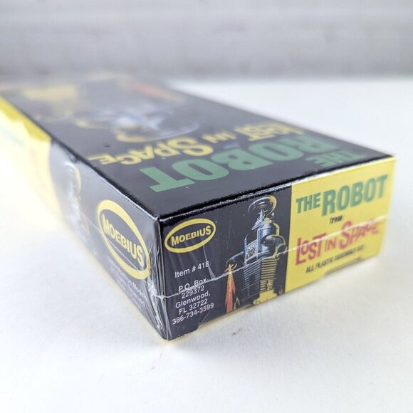 NEW Lost in Space Robot Model Kit by Moebius - Picture 4 of 5